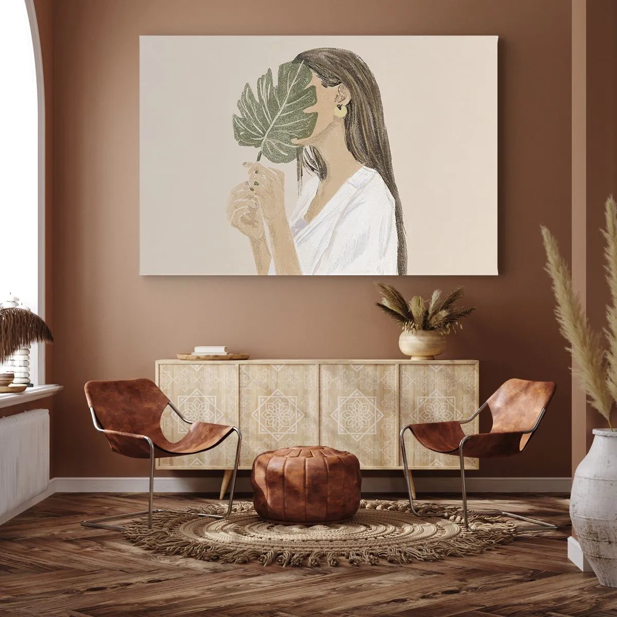 Schilderen op canvas - Portret van een vrouw met een monsterablad op een beige achtergrond - 70x50cm - Mysterieus portret met een waaier - Moderne wanddecoratie voor woonkamer en slaapkamer ARTTOR