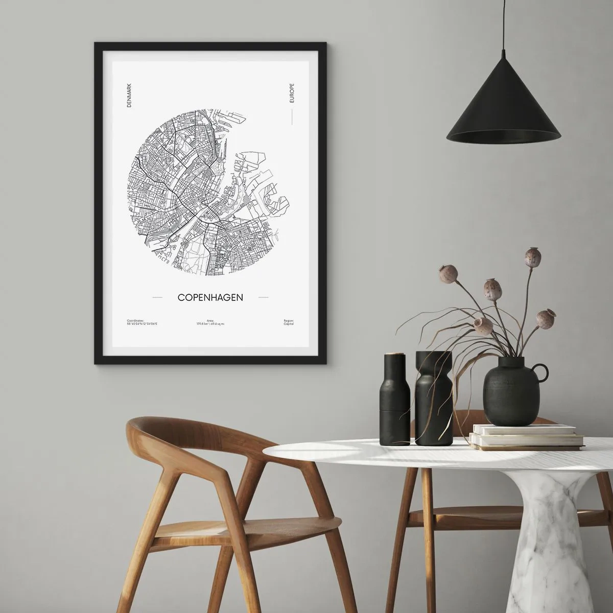 Poster in een zwarte lijst - Een minimalistische kaart van Kopenhagen in zwart-wit. - 50x70cm - Anatomie van Kopenhagen - Moderne wanddecoratie voor woonkamer en slaapkamer ARTTOR