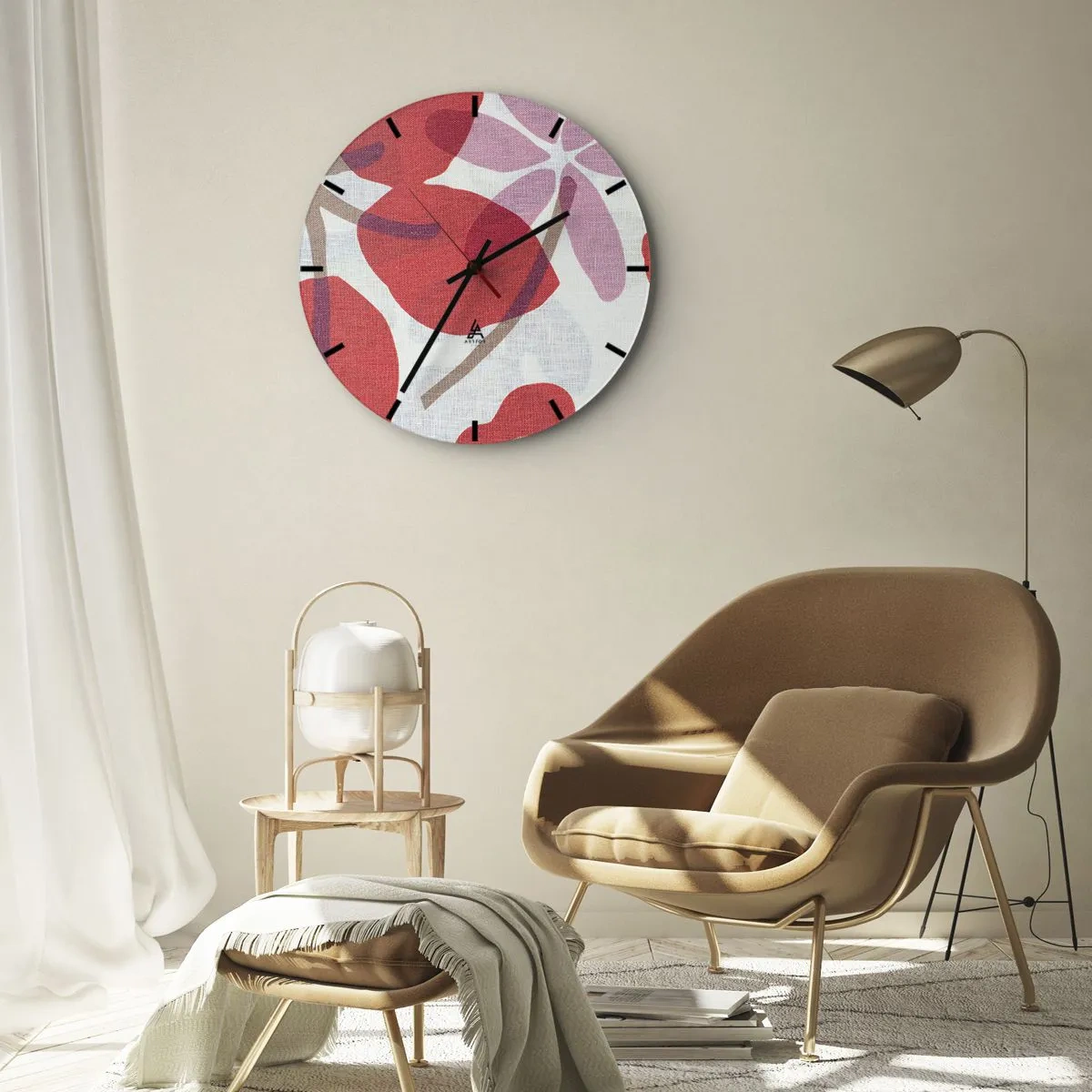 Wandklok - Klok - Roze en rode bladeren op een witte achtergrond met een linnenstructuur - 30x30cm - Bloemstuk in roze - Moderne wanddecoratie voor woonkamer, keuken en slaapkamer ARTTOR