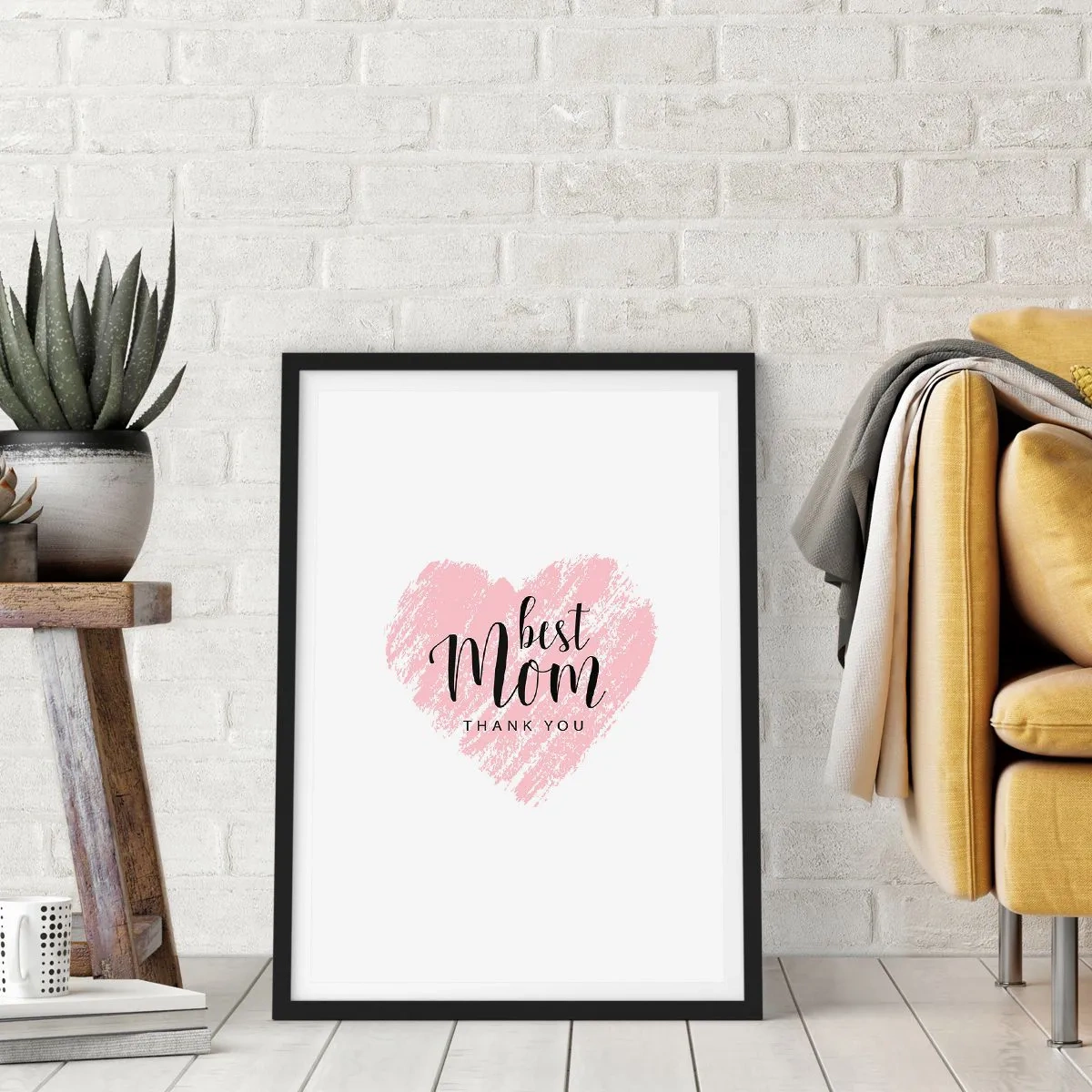 Poster in een zwarte lijst - Roze hart met tekst op een witte achtergrond in minimalistische stijl - 50x70cm - Altijd het juiste moment - Moderne wanddecoratie voor woonkamer en slaapkamer ARTTOR