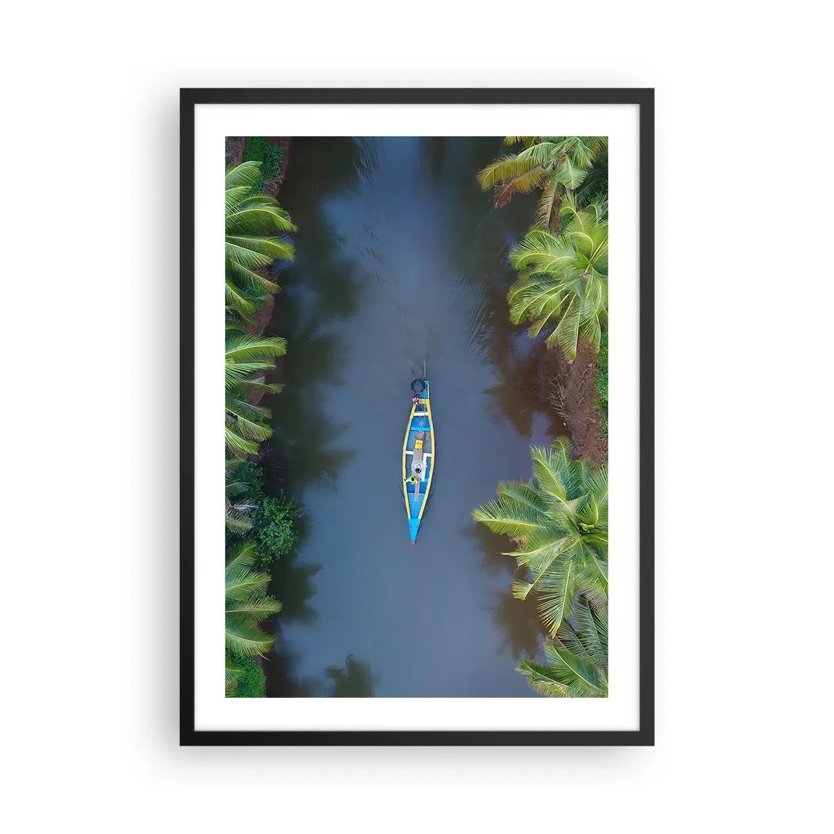 Poster in een zwarte lijst - Luchtfoto van een boot die op een tropische rivier drijft - 50x70cm - Op een tropisch parcours - Moderne wanddecoratie voor woonkamer en slaapkamer ARTTOR