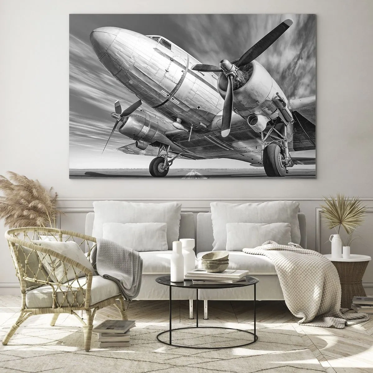 Schilderen op glas - Een zwart-wit propellervliegtuig op de landingsbaan - 70x50cm - Altijd klaar om te vliegen - Moderne wanddecoratie voor woonkamer en slaapkamer ARTTOR