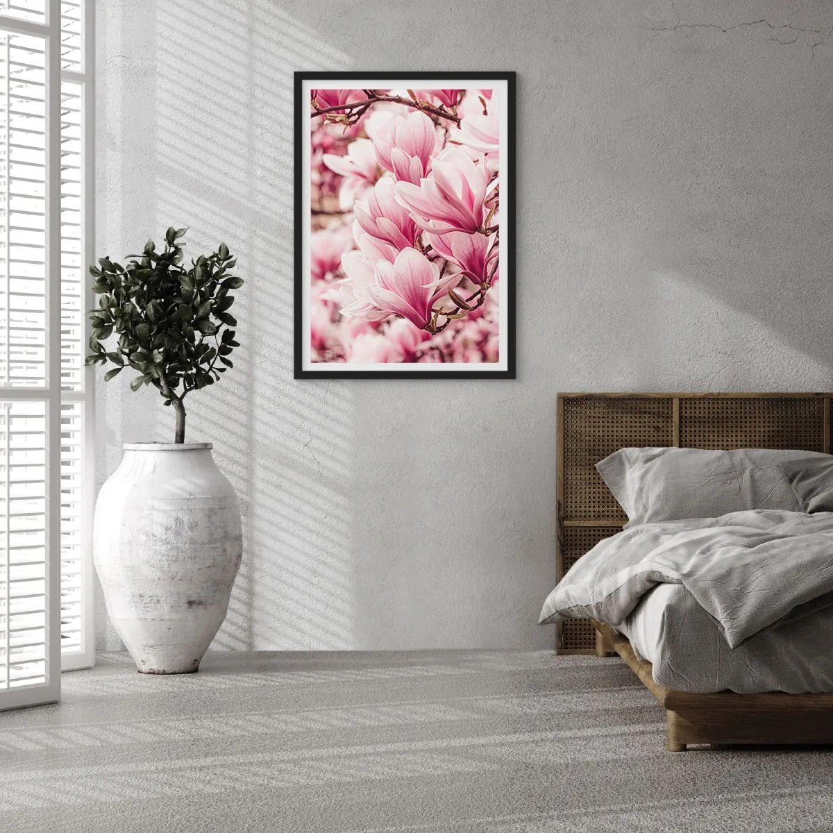 Poster in een zwarte lijst - Romantische bloeiende magnolia's in delicaat roze - 50x70cm - De lente is roze - Moderne wanddecoratie voor woonkamer en slaapkamer ARTTOR