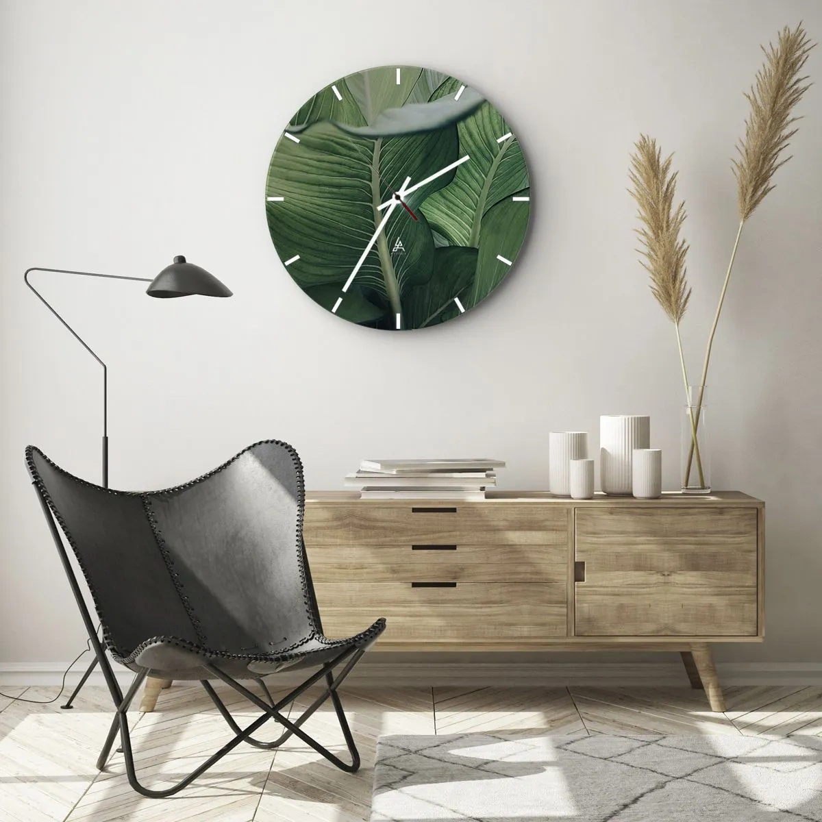 Wandklok - Klok - Close-up van intens groene tropische bladeren - 30x30cm - Intens groen leven - Moderne wanddecoratie voor woonkamer, keuken en slaapkamer ARTTOR
