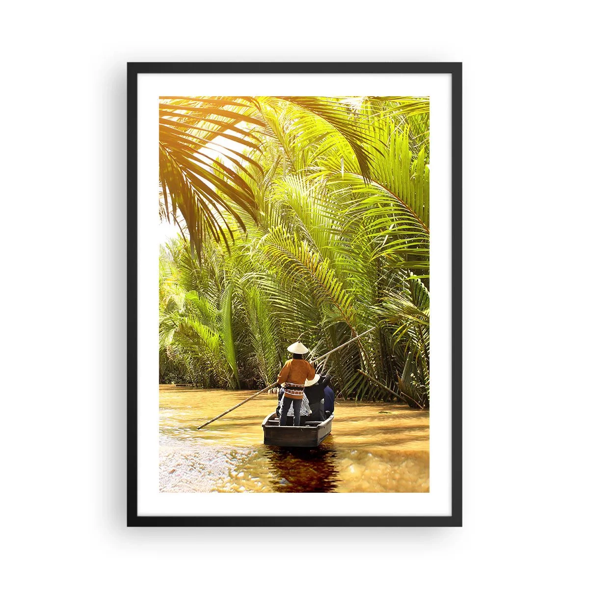 Poster in een zwarte lijst - Een traditionele boot in een tropisch palmenbos verlicht door de zon - 50x70cm - Een palmravijn langs - Moderne wanddecoratie voor woonkamer en slaapkamer ARTTOR