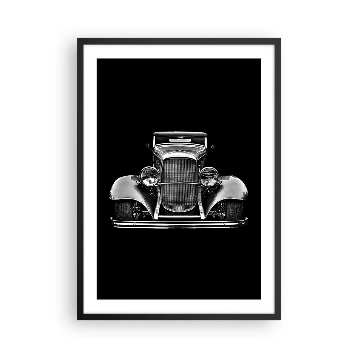Poster in een zwarte lijst - Zwart-witfoto van een klassieke auto tegen een zwarte achtergrond - 50x70cm - Een echte gentleman - Moderne wanddecoratie voor woonkamer en slaapkamer ARTTOR