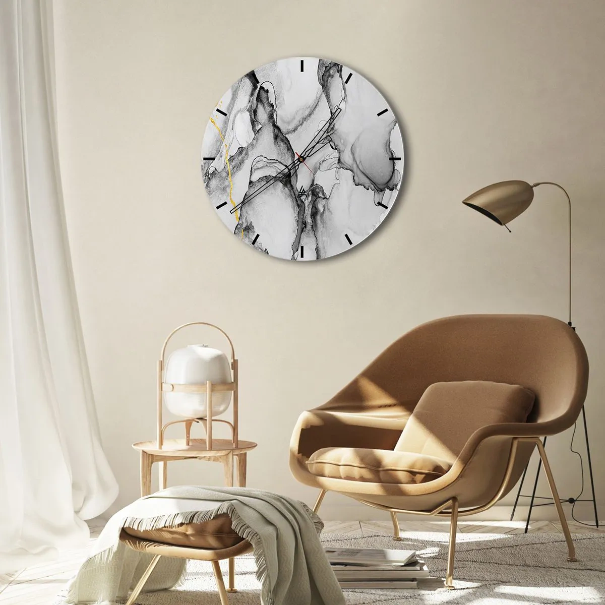 Wandklok - Klok - Een abstracte compositie in grijstinten met een vleugje goud. - 30x30cm - Compositie met een gouden motief - Moderne wanddecoratie voor woonkamer, keuken en slaapkamer ARTTOR