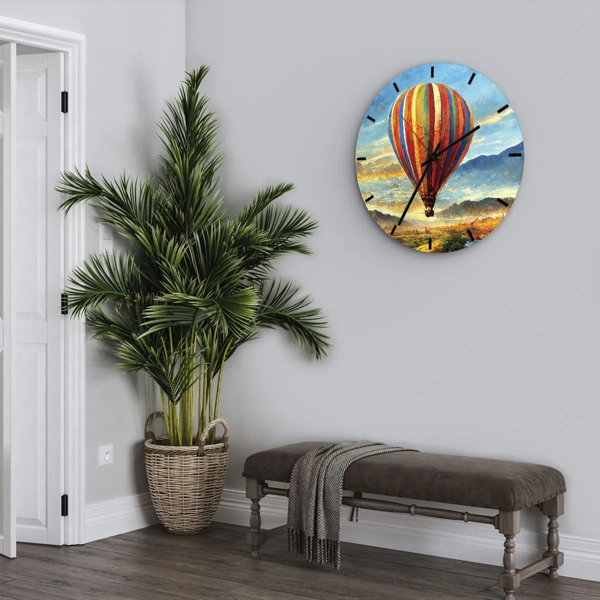 Wandklok - Klok - Een kleurrijke ballon tegen een berglandschap bij zonsopgang - 30x30cm - In stilte zie je meer - Moderne wanddecoratie voor woonkamer, keuken en slaapkamer ARTTOR