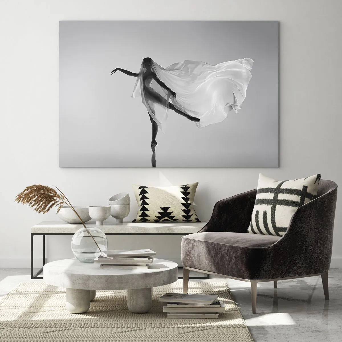 Schilderen op glas - Silhouet van een danseres met een zwevende sluier in beweging - 70x50cm - Lichtheid en gratie - Moderne wanddecoratie voor woonkamer en slaapkamer ARTTOR