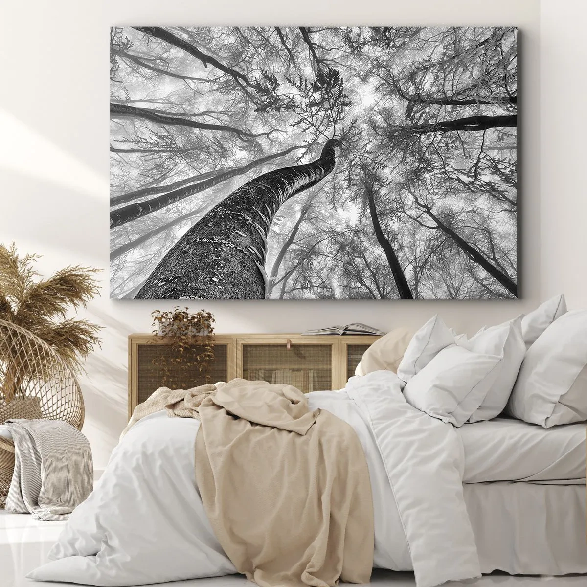Schilderen op canvas - Perspectief van bomen in een bos, van onderaf gezien in grijstinten - 70x50cm - Race naar het licht - Moderne wanddecoratie voor woonkamer en slaapkamer ARTTOR