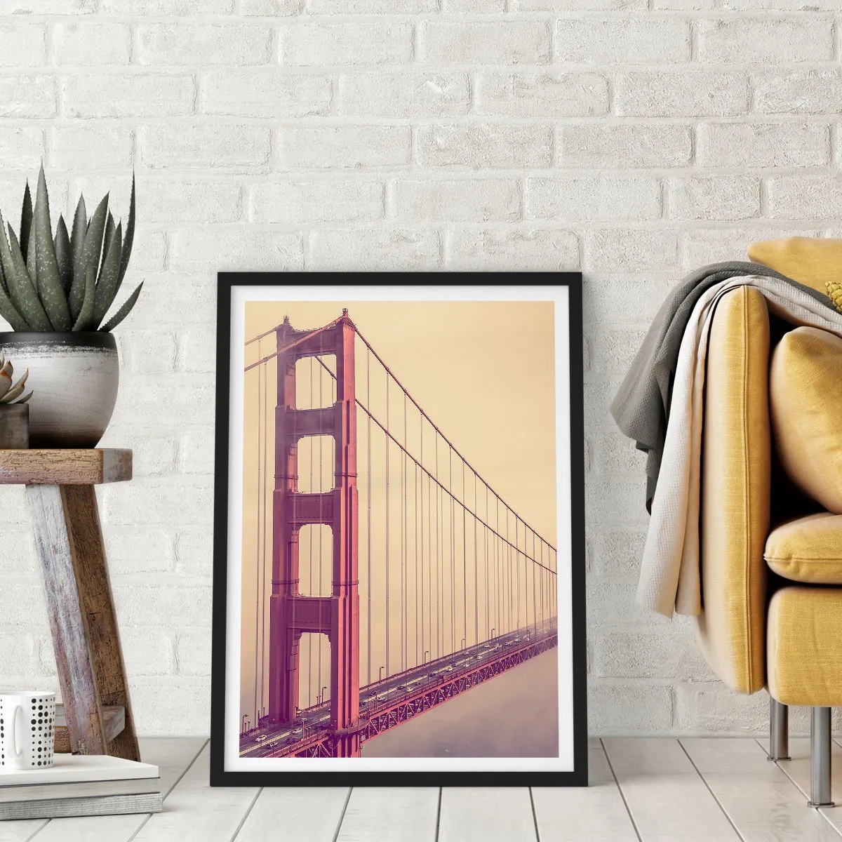 Poster in een zwarte lijst - Golden Gate Bridge in vintage mist - 50x70cm - Tussen hemel en aarde - Moderne wanddecoratie voor woonkamer en slaapkamer ARTTOR