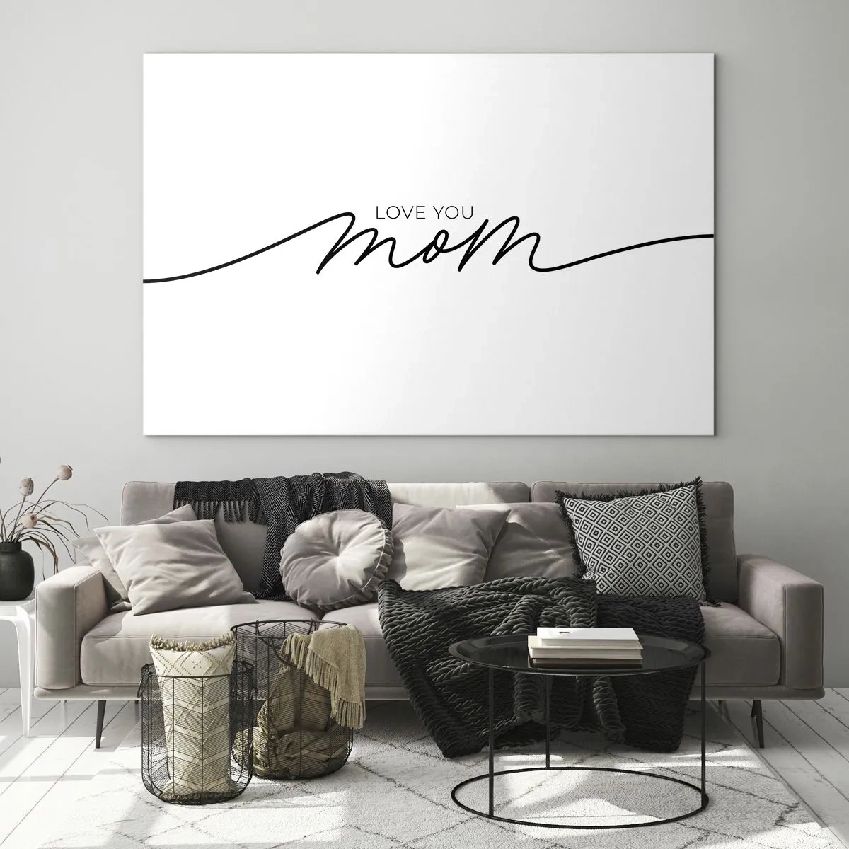 Schilderen op glas - Minimalistische 'Love You Mom'-inscriptie in zwart op een witte achtergrond - 70x50cm - Grote emotie - Moderne wanddecoratie voor woonkamer en slaapkamer ARTTOR