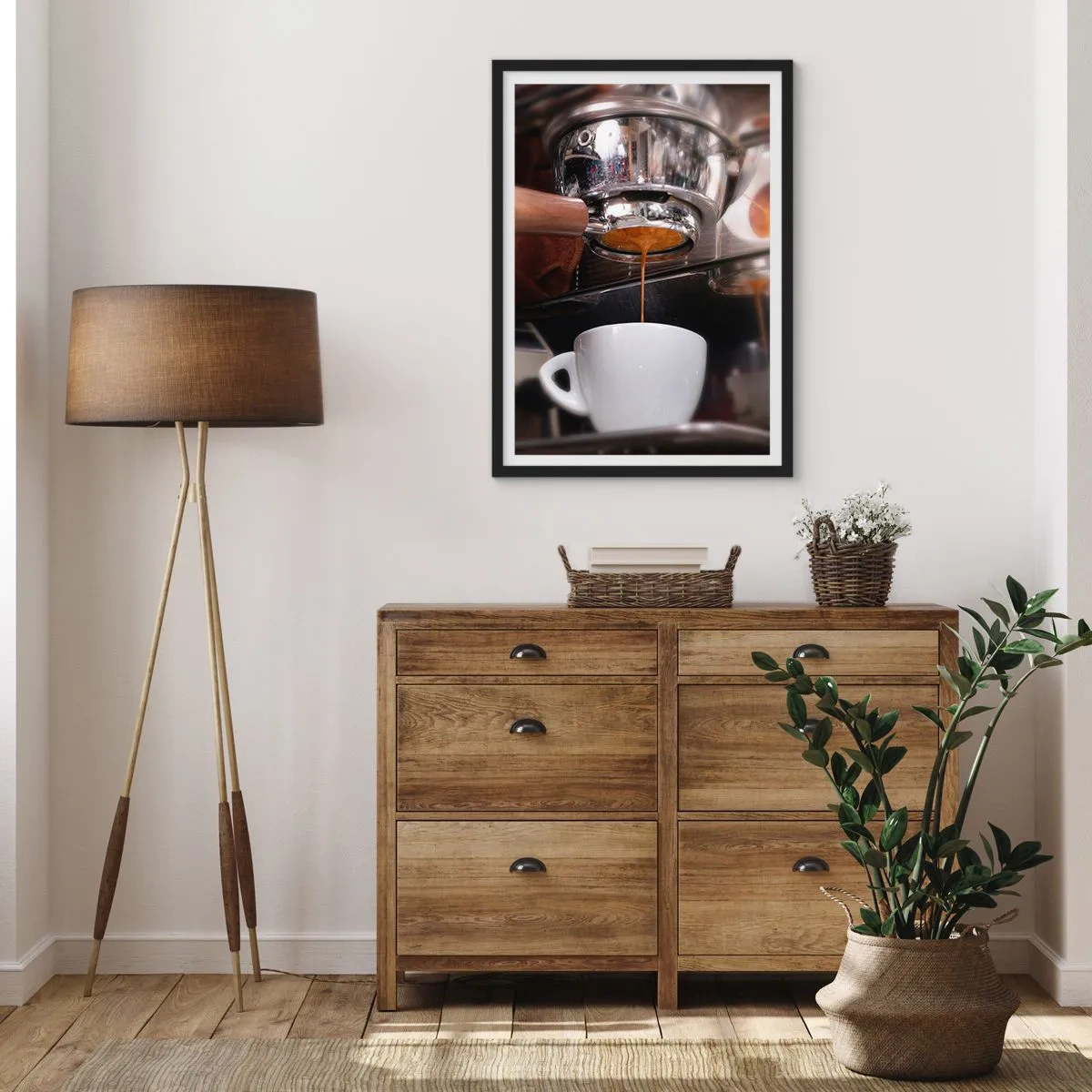 Poster in een zwarte lijst - Een koffiezetapparaat dat verse espresso in een kopje schenkt - 50x70cm - Goede tijd van de dag - Moderne wanddecoratie voor woonkamer en slaapkamer ARTTOR