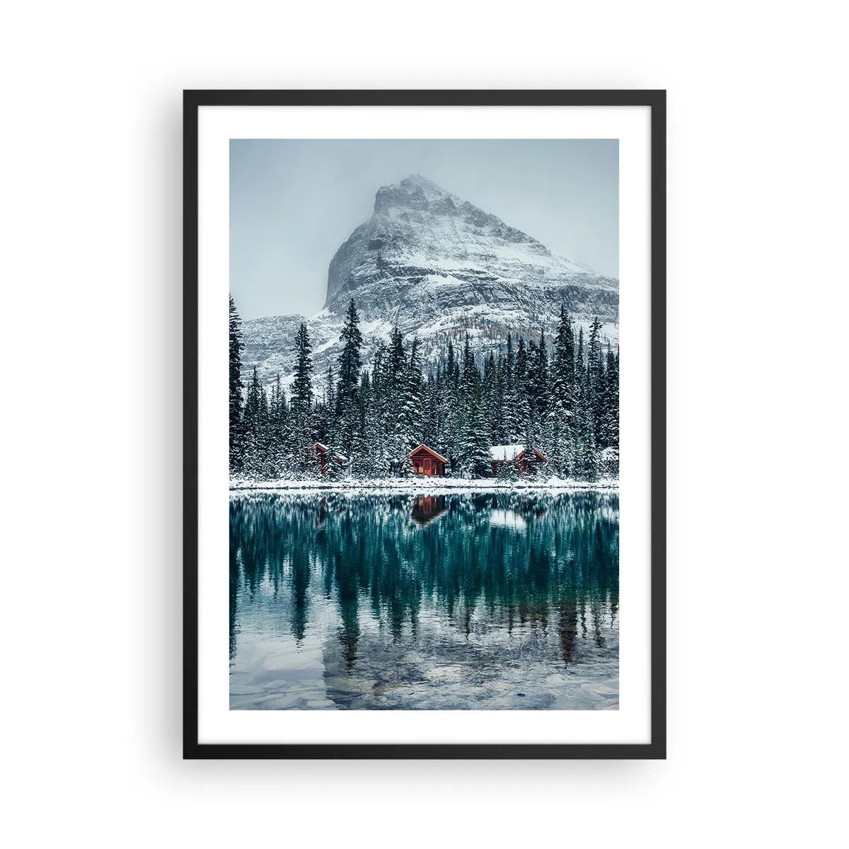 Poster in een zwarte lijst - Winterlandschap met huisjes aan het meer en een berg op de achtergrond - 50x70cm - Canadese stilte - Moderne wanddecoratie voor woonkamer en slaapkamer ARTTOR