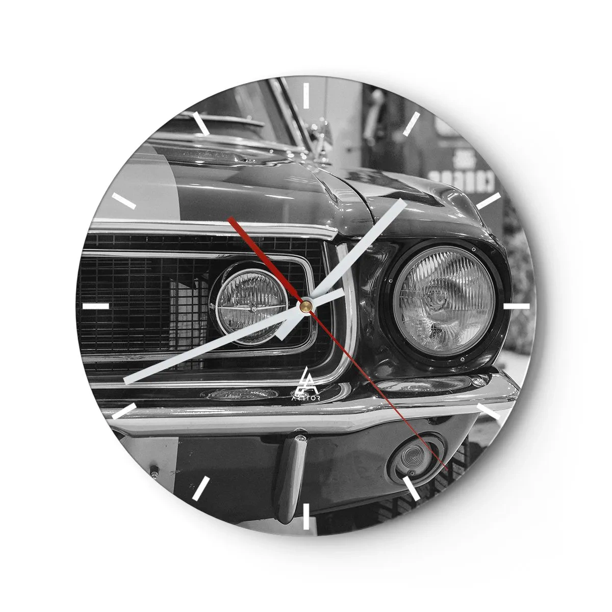 Wandklok - Klok - Zwart-witte grafische afbeelding van een klassieke auto aan de voorkant - 30x30cm - Hard rijden - Moderne wanddecoratie voor woonkamer, keuken en slaapkamer ARTTOR