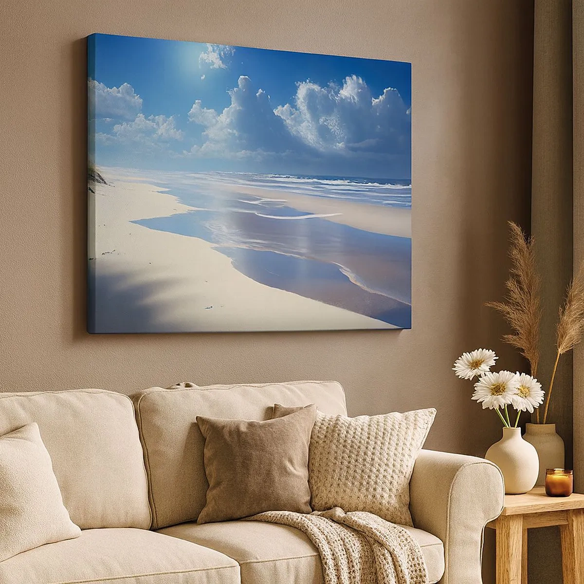 Schilderen op canvas - Een zandstrand met golven onder een blauwe lucht - 70x50cm - Paradijselijke vakantie - Moderne wanddecoratie voor woonkamer en slaapkamer ARTTOR