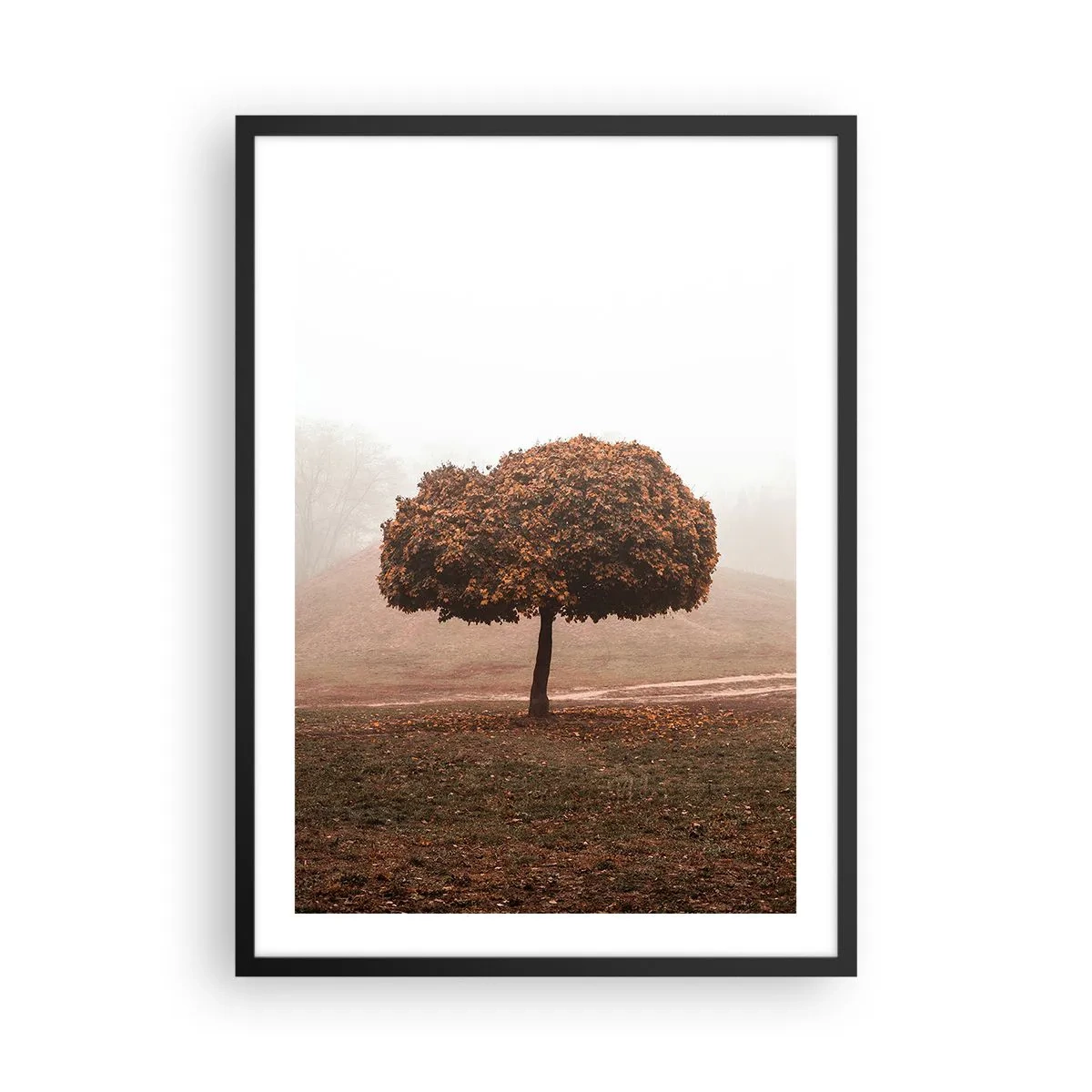 Poster in een zwarte lijst - Een eenzame boom in de herfstmist - 50x70cm - Na een drukke zomer - Moderne wanddecoratie voor woonkamer en slaapkamer ARTTOR
