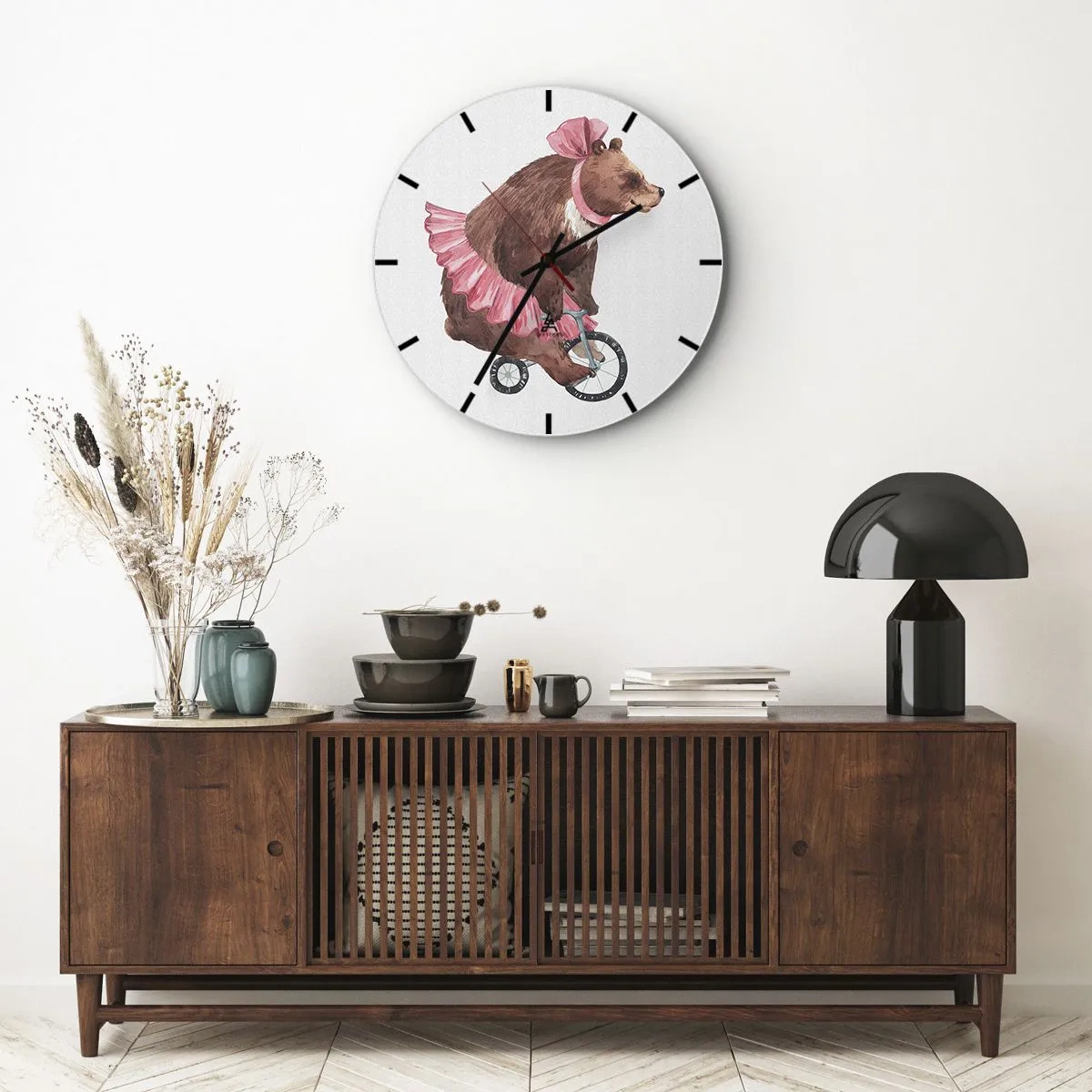 Wandklok - Klok - Een beer in een roze rok die op een eenwieler rijdt - 30x30cm - Wat een circus! - Moderne wanddecoratie voor woonkamer, keuken en slaapkamer ARTTOR